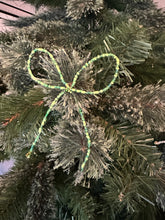 Load image into Gallery viewer, Hand beaded vintage beaded bows