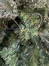 Load image into Gallery viewer, Hand beaded vintage beaded bows