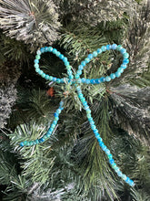 Load image into Gallery viewer, Hand beaded vintage beaded bows