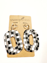 Load image into Gallery viewer, B&W plaid studs