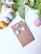 Load image into Gallery viewer, 90’s lite bright studs