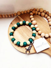 Load image into Gallery viewer, Circle Name keychain