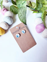 Load image into Gallery viewer, 90’s lite bright studs