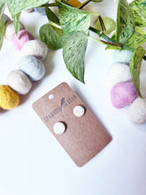 Load image into Gallery viewer, 90’s lite bright studs