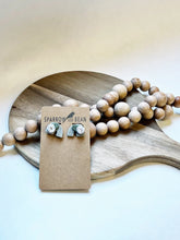 Load image into Gallery viewer, Granite Rainbow with handmade flowers