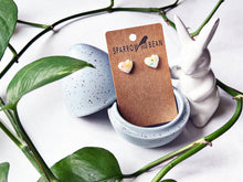 Load image into Gallery viewer, 90’s lite bright heart stud