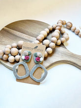 Load image into Gallery viewer, Granite fancy dangles with flowers
