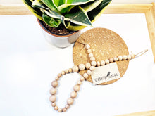 Load image into Gallery viewer, Shelfie and photo prop garland (2 feet)