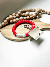 Load image into Gallery viewer, Circle Name keychain