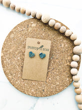 Load image into Gallery viewer, Textured heart studs