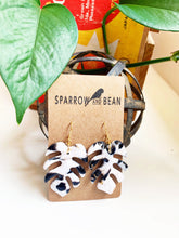 Load image into Gallery viewer, Petite Monstera Earrings w/ gold flakes & resin top