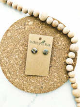 Load image into Gallery viewer, Pinkie marble studs