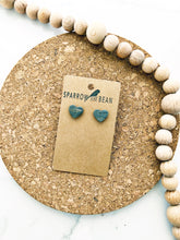 Load image into Gallery viewer, Textured heart studs