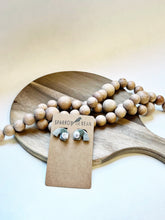 Load image into Gallery viewer, Granite Rainbow with handmade flowers