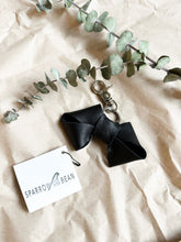Load image into Gallery viewer, Black bowtie keychain
