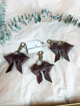 Load image into Gallery viewer, Brown leather bow keychain
