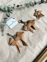 Load image into Gallery viewer, Tan leather bow keychain
