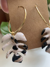 Load and play video in Gallery viewer, Petite Monstera Earrings w/ gold flakes &amp; resin top
