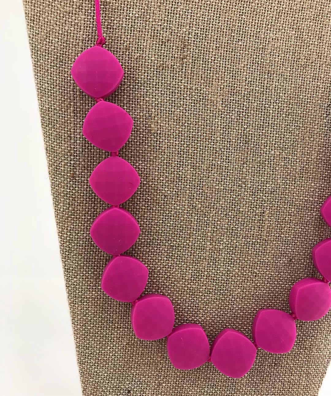 Kelsey Necklace (Fuchsia and Pink)