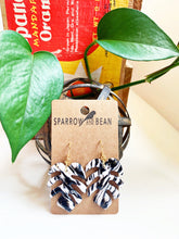 Load image into Gallery viewer, Petite Monstera Earrings w/ gold flakes &amp; resin top
